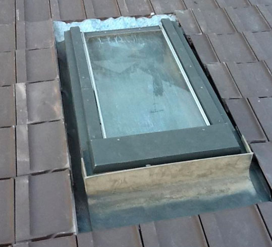 Faites réparer vos fenêtres de toit par notre entreprise de zinguerie